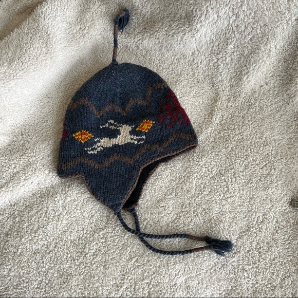 Peruvian reindeer tassel hat wool with felt lining Lake of the Isles - Picture 4 of 5